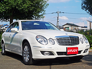 W211後期 E300 カルサイトホワイト